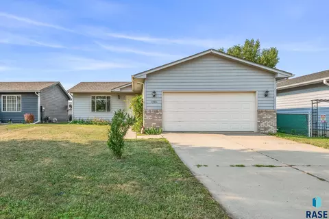 1301 E 70th St N, Sioux Falls, SD 57104 photo 3