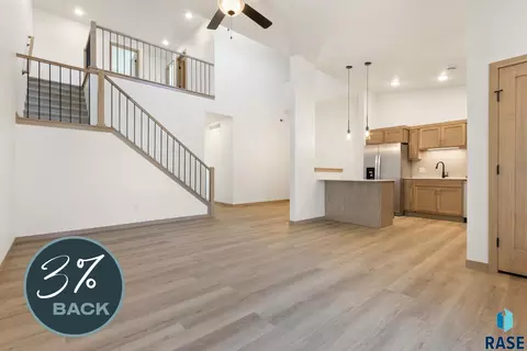 2403 E Jetty Pl, Sioux Falls, SD 57108