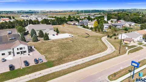 708 N Splitrock Blvd, Brandon, SD 57005 photo 42