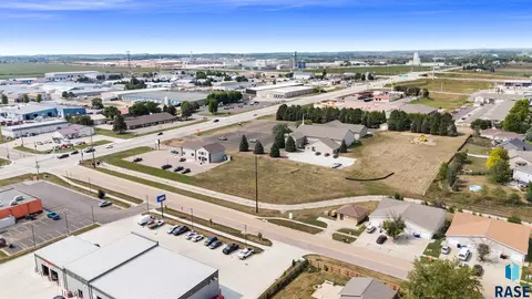 708 N Splitrock Blvd, Brandon, SD 57005 photo 33