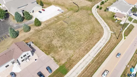 708 N Splitrock Blvd, Brandon, SD 57005 photo 6