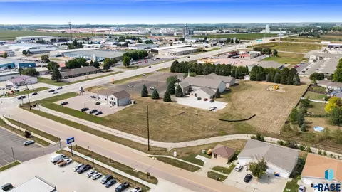 708 N Splitrock Blvd, Brandon, SD 57005 photo 32