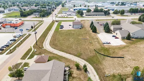 708 N Splitrock Blvd, Brandon, SD 57005 photo 10