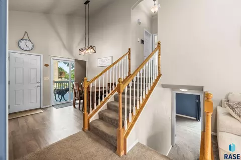 Entry Way - 1201 E 68th St N, Sioux Falls, SD 57104 photo 1 of 1