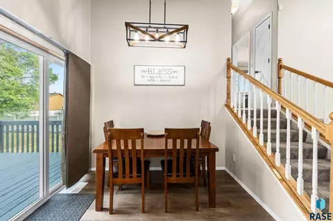 Dining - 1201 E 68th St N, Sioux Falls, SD 57104 photo 1 of 1