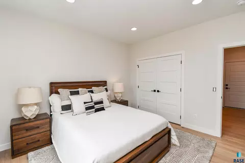 Bedroom - 1504 W Bennett Dr, Brandon, SD 57005 photo 3 of 23