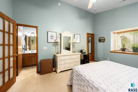 Bedroom - 3419 W 80th Pl, Sioux Falls, SD 57108 photo 2 of 4