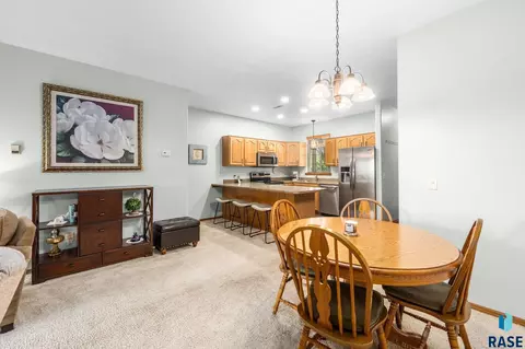 Dining - 3419 W 80th Pl, Sioux Falls, SD 57108 photo 1 of 2