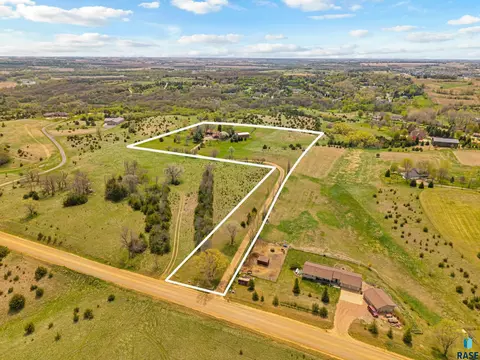 View/Area - 8701 E Maple St, Brandon, SD 57005 photo 8 of 9