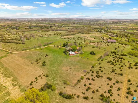 View/Area - 8701 E Maple St, Brandon, SD 57005 photo 7 of 9