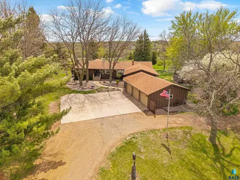 Exterior - 8701 E Maple St, Brandon, SD 57005 photo 1 of 9