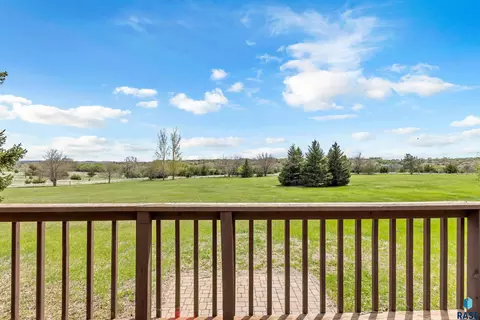 Exterior - 8701 E Maple St, Brandon, SD 57005 photo 7 of 9