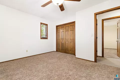 Bedroom - 8701 E Maple St, Brandon, SD 57005 photo 3 of 6