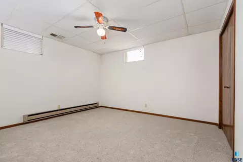 Bedroom - 8701 E Maple St, Brandon, SD 57005 photo 6 of 6