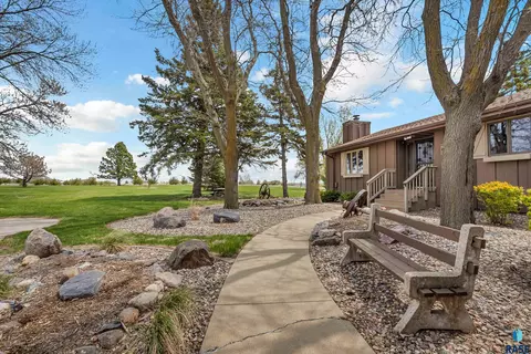 Exterior - 8701 E Maple St, Brandon, SD 57005 photo 6 of 9