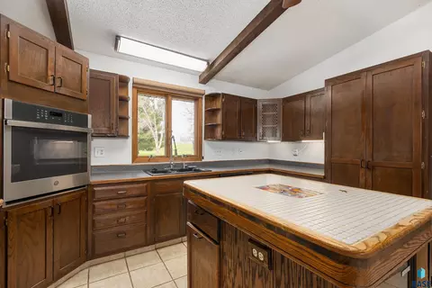 Kitchen - 8701 E Maple St, Brandon, SD 57005 photo 2 of 2