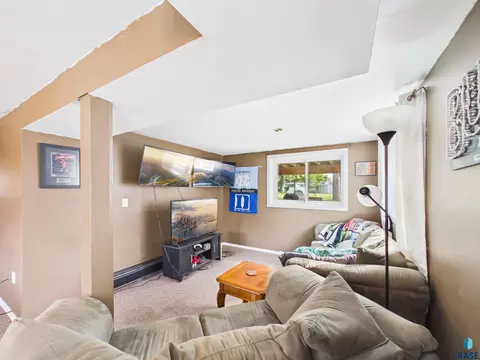 Living - 721 NE 7th St, Madison, SD 57042 photo 7 of 7