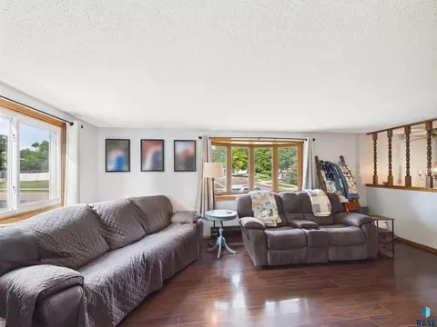 Living - 721 NE 7th St, Madison, SD 57042 photo 1 of 7