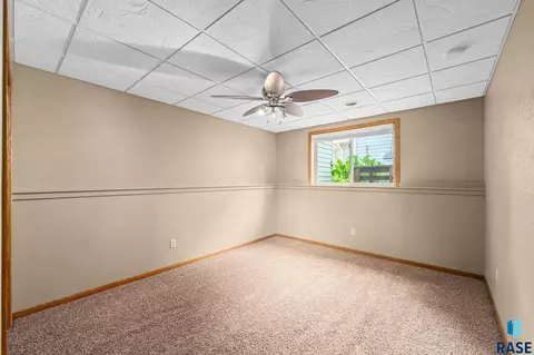 Bedroom - 5112 E Blueridge Dr, Sioux Falls, SD 57110 photo 5 of 6
