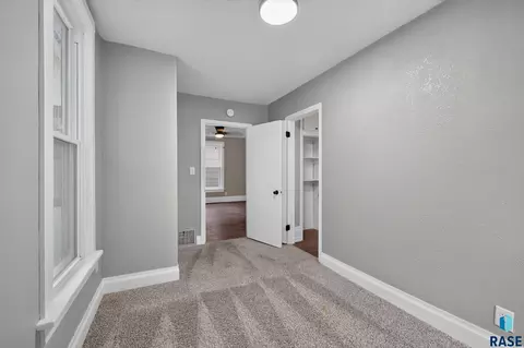Bedroom - 1902 S Spring Ave, Sioux Falls, SD 57105 photo 2 of 10