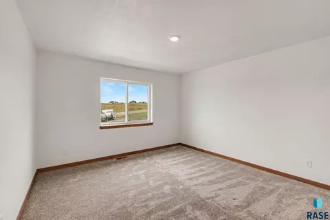 Bedroom - 6900 E Brooks Edge Pl, Sioux Falls, SD 57110 photo 3 of 3