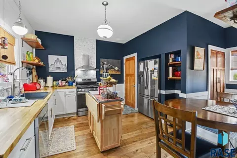 Kitchen - 101 Broadway St, Centerville, SD 57014 photo 1 of 4
