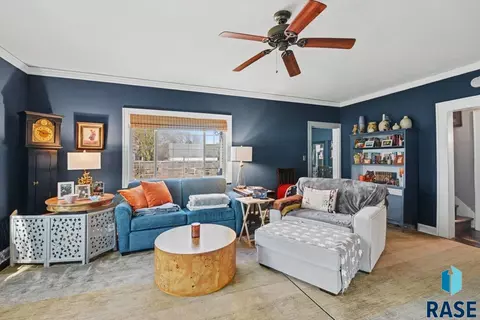 Living - 101 Broadway St, Centerville, SD 57014 photo 3 of 3