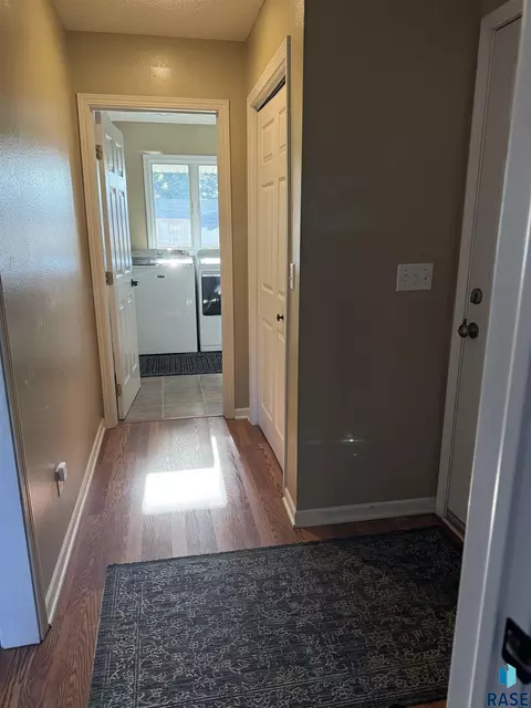 Entry Way - 702 Westview Dr, Dell Rapids, SD 57022 photo 1 of 8