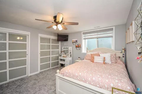 Bedroom - 5305 E 63rd St, Sioux Falls, SD 57108 photo 9 of 9