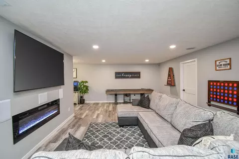 Living - 5305 E 63rd St, Sioux Falls, SD 57108 photo 3 of 3