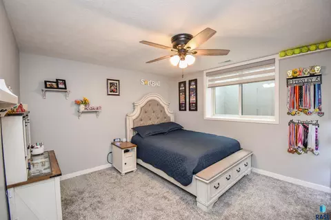 Bedroom - 5305 E 63rd St, Sioux Falls, SD 57108 photo 6 of 9