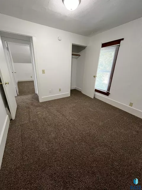 Bedroom - 401 E 14th St, Sioux Falls, SD 57104 photo 2 of 3