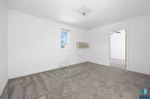 Bedroom - 2700 E 12th St, Sioux Falls, SD 57103 photo 1 of 2