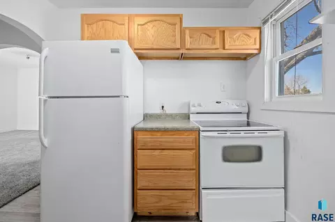 Kitchen - 2700 E 12th St, Sioux Falls, SD 57103 photo 1 of 2