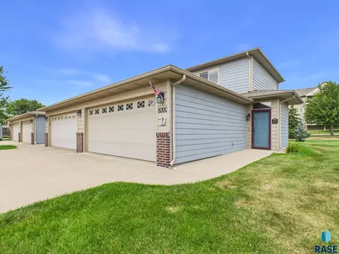 6300 S Santa Rosa Cir #D, Sioux Falls, SD 57108