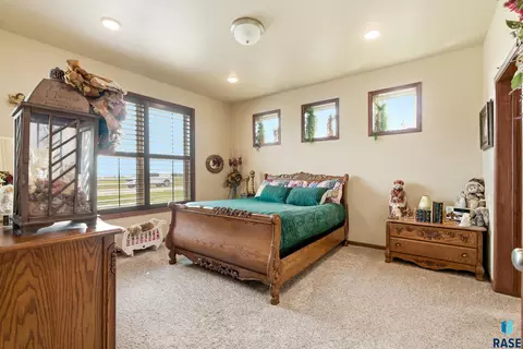 Bedroom - 713 S King Street St, Dimock, SD 57331 photo 2 of 7