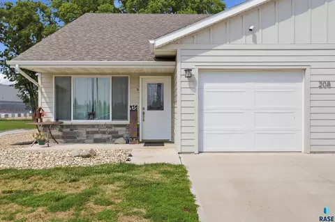 Other - 208 W 4th St, Worthing, SD 57077 photo 1 of 10