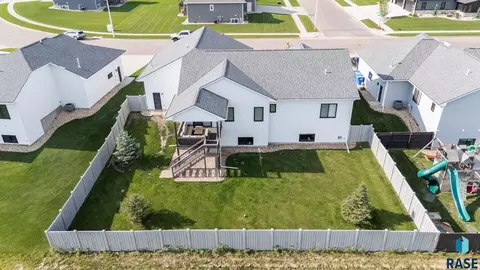 View/Area - 2301 E Mary Moore Dr, Tea, SD 57064 photo 2 of 2