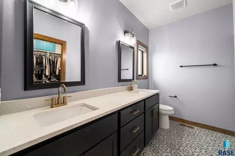 Bath - 2301 E Mary Moore Dr, Tea, SD 57064 photo 1 of 4