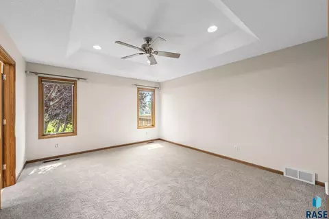 Bedroom - 3828 E Dawley Ct, Sioux Falls, SD 57103 photo 3 of 6