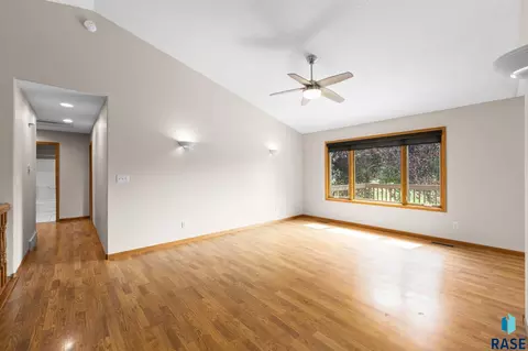 Living - 3828 E Dawley Ct, Sioux Falls, SD 57103 photo 5 of 12