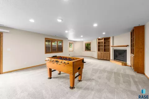 Living - 3828 E Dawley Ct, Sioux Falls, SD 57103 photo 12 of 12