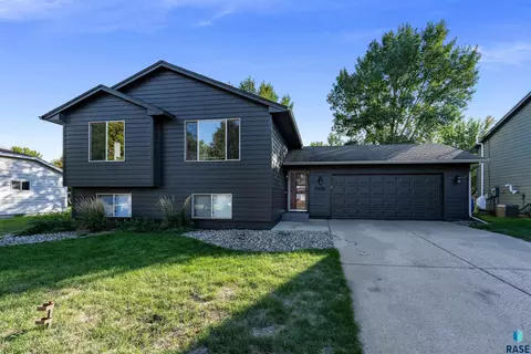 6205 W Jordan Dr, Sioux Falls, SD 57106