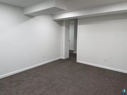 Bedroom - 708 S Relanto St, Freeman, SD 57029 photo 9 of 12
