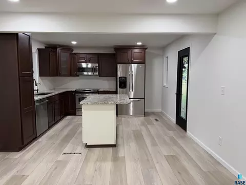 Kitchen - 708 S Relanto St, Freeman, SD 57029 photo 1 of 5