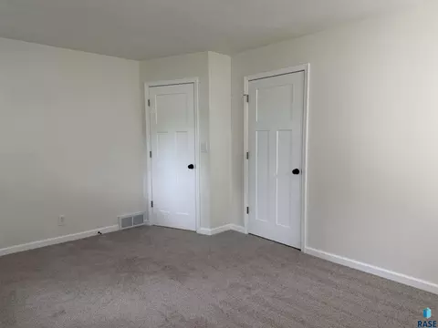 Bedroom - 708 S Relanto St, Freeman, SD 57029 photo 7 of 12