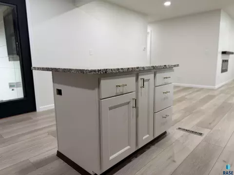 Kitchen - 708 S Relanto St, Freeman, SD 57029 photo 5 of 5