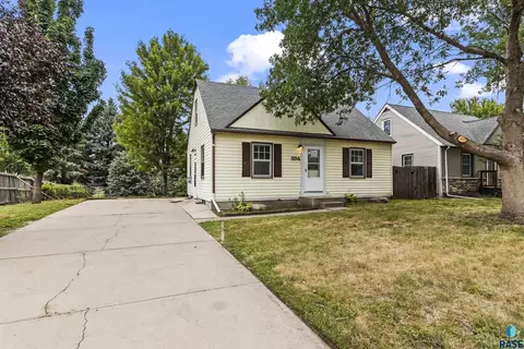 804 E Presentation St, Sioux Falls, SD 57104