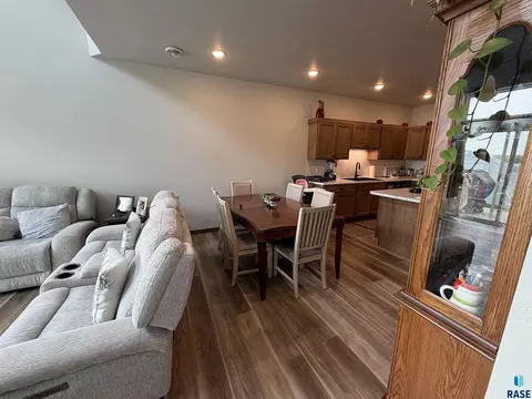 Dining - 8106 E Tencate Pl, Sioux Falls, SD 57110 photo 1 of 1