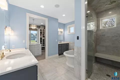 Bath - 9004 E Torrey Pine Cir, Sioux Falls, SD 57110 photo 5 of 13